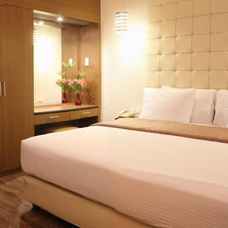 Rothman Hotel Manila Eksteriør bilde
