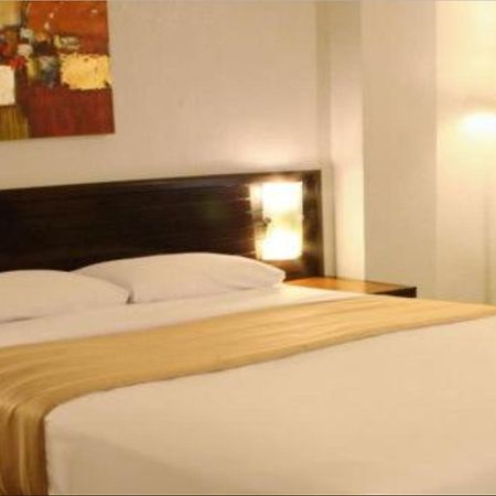 Rothman Hotel Manila Eksteriør bilde