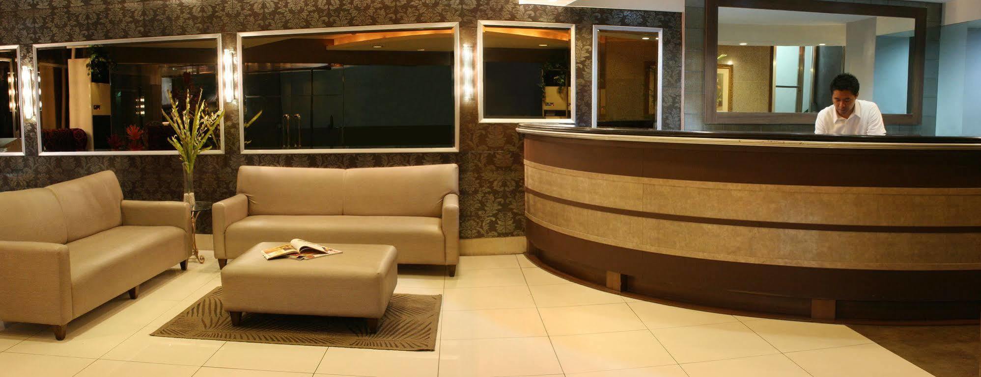 Rothman Hotel Manila Eksteriør bilde